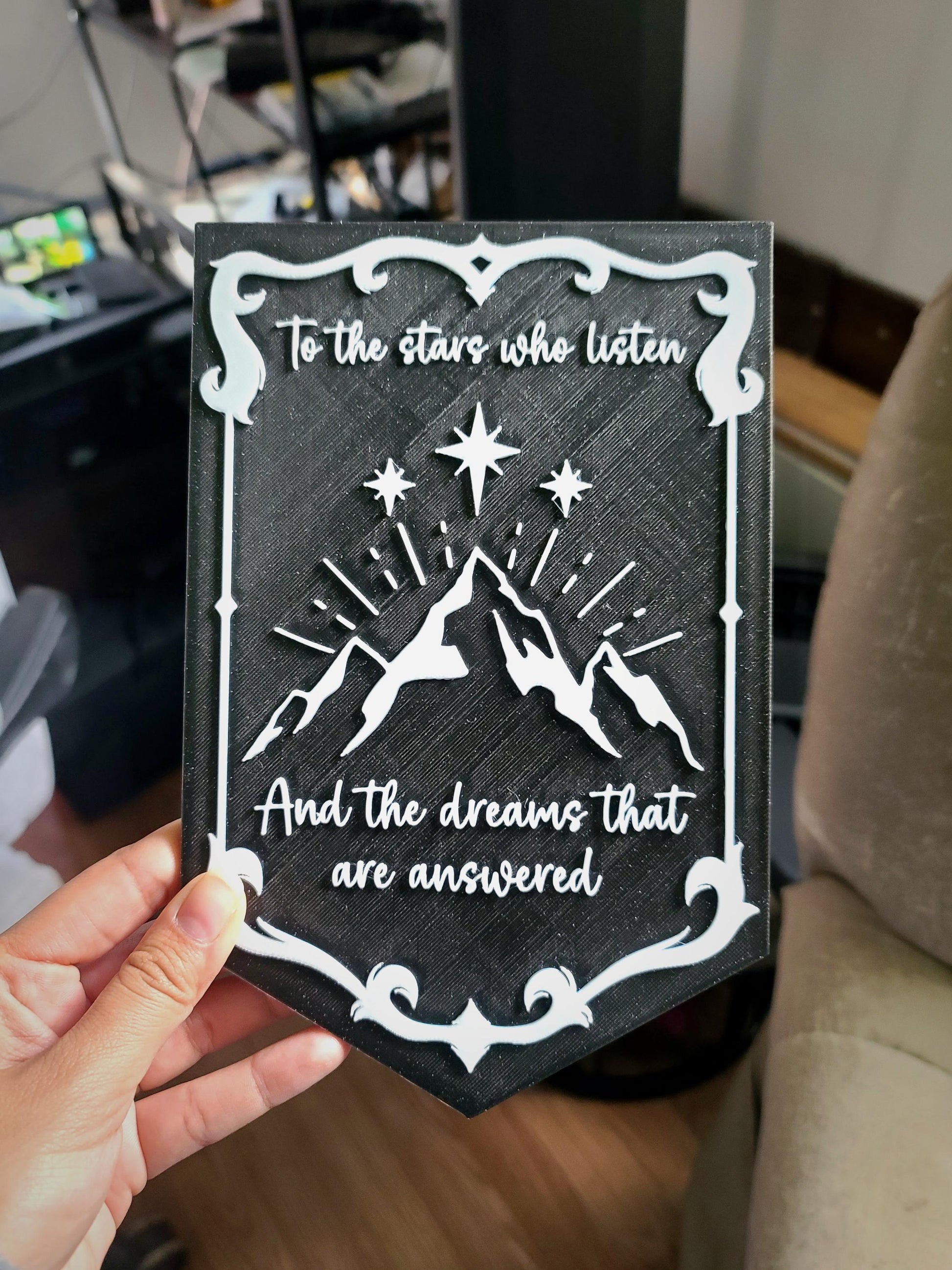 To the Stars that Listen Wall Plaque, Bookish gifts, book lovers, quotes from books