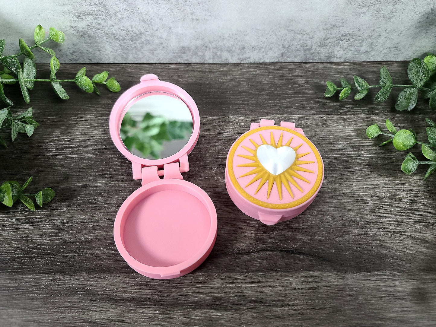 Cute Retro compact mirror with heart, pill holder, customizable accessories